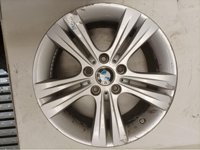 LLANTA SO BMW SERIE 3 2015