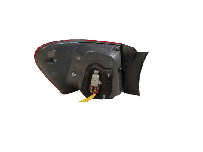 PILOTO TRASERO EXTERIOR DERECHO LEXUS GS 450H