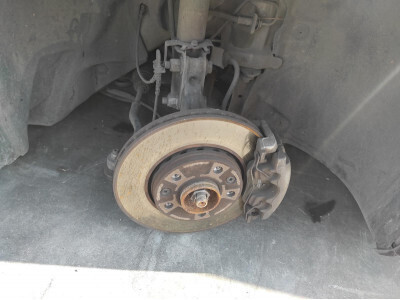 PINZA DE FRENO DELANTERO DERECHO RENAULT FLUENCE 2010