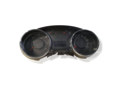 CUADRO INSTRUMENTOS PEUGEOT 5008 2015