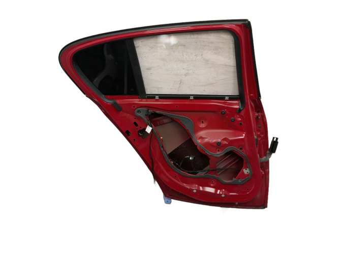 PUERTA TRASERA IZQUIERDA BMW 116D ROJO 2016