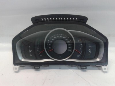 CUADRO INSTRUMENTOS VOLVO V60 2014