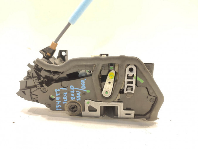 CERRADURA PUERTA TRASERA DERECHA BMW SERIE 1 2020