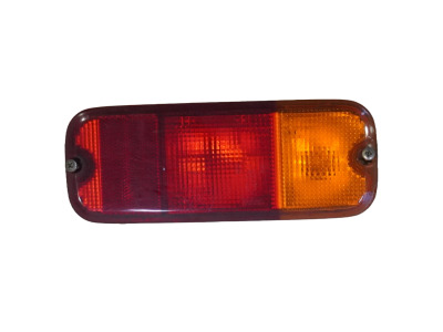 PILOTO PARAGOLPES TRASERO DERECHO SUZUKI JIMNY 2005