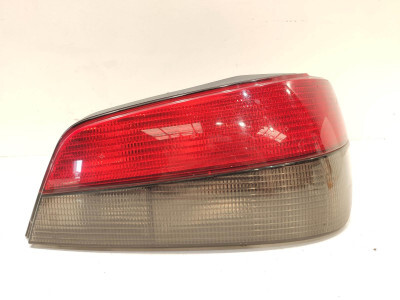 PILOTO TRASERO DERECHO PEUGEOT 306 2000