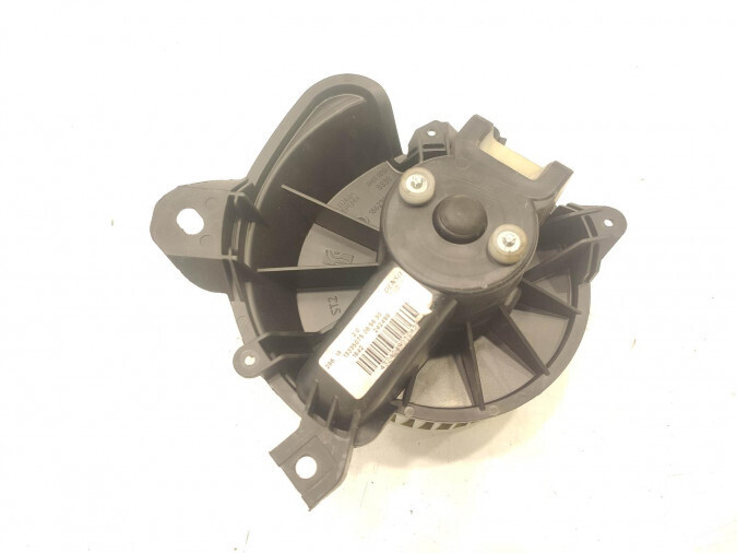MOTOR DEL CALENTADOR OPEL CORSA 2018