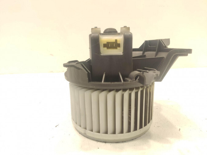 MOTOR DEL CALENTADOR OPEL CORSA 2018