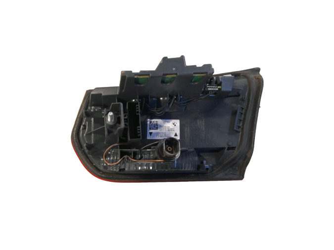 PILOTO TRASERO IZQUIERDO INTERIOR BMW 318D 2016