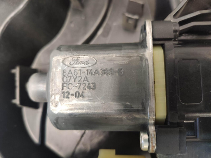 ELEVALUNAS DELANTERO IZQUIERDO FORD FIESTA 2012
