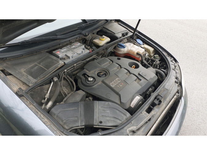 FARO ANTINIEBLA DELANTERO DERECHO AUDI A4 2004