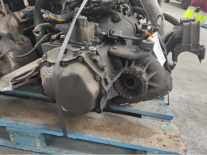 CAJA CAMBIOS OPEL VECTRA 1999