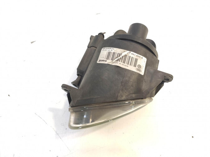 FARO ANTINIEBLA DELANTERO IZQUIERDO MAZDA 3 2004