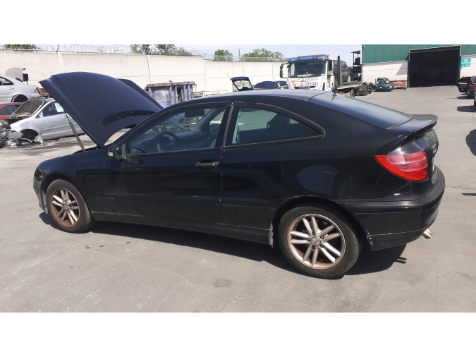 Radiador de Agua MERCEDES C 220 CDI 2003