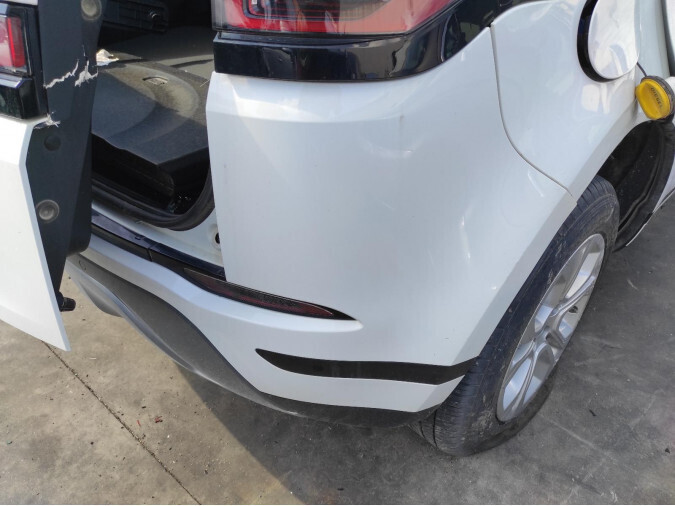 PARAGOLPES TRASERO LAND ROVER RANGE ROVER BLANCO 2020