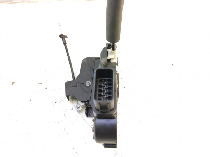 CERRADURA PUERTA TRASERA DERECHA HYUNDAI LANTRA 2015