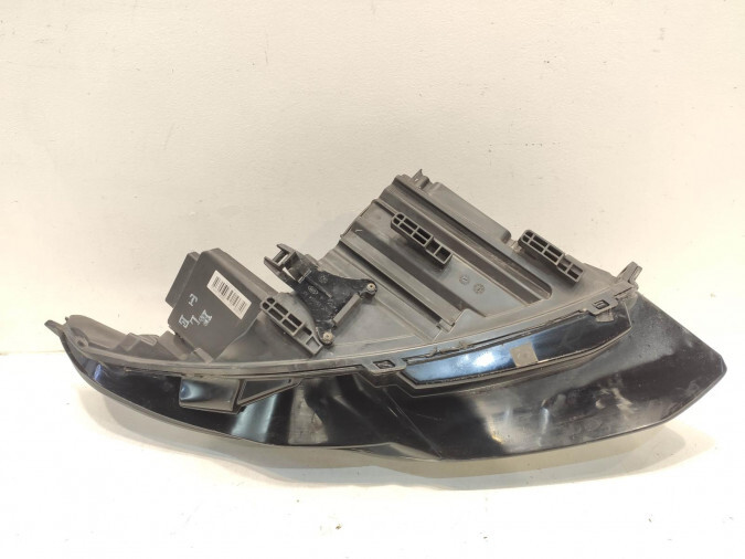 FARO DELANTERO IZQUIERDO VOLKSWAGEN TIGUAN 2015