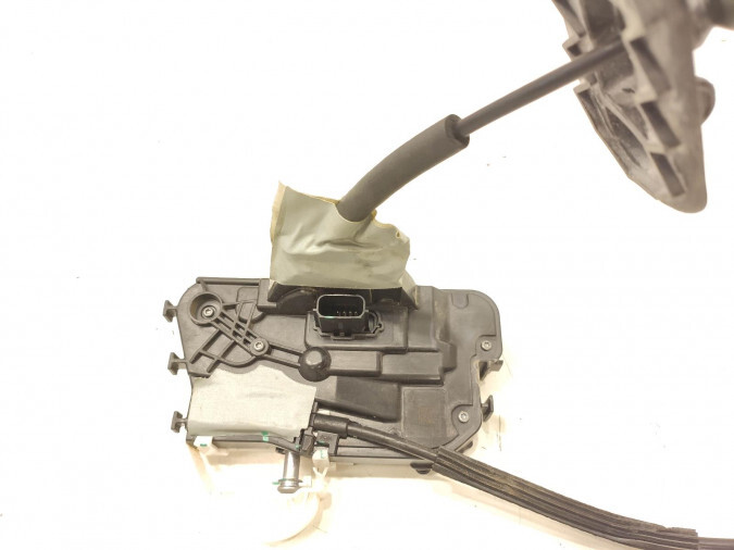 CERRADURA PUERTA DELANTERA DERECHA FORD FOCUS 2018
