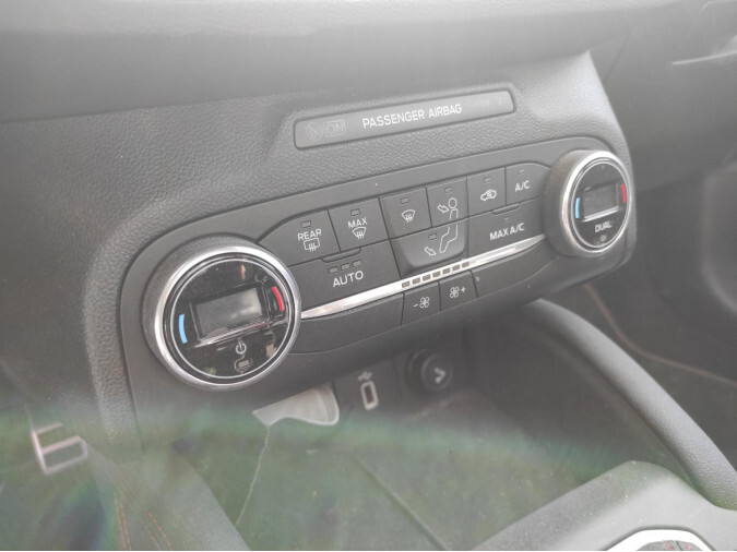 MANDO CALEFACCIÓN FORD FOCUS 2018