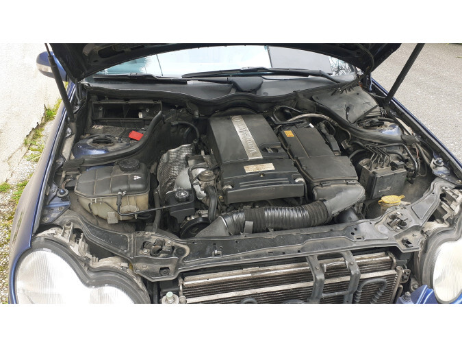 FARO ANTINIEBLA IZQUIERDO MERCEDES C 200 KOMPRESSOR 2002