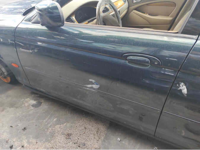 PUERTA DELANTERA IZQUIERDA JAGUAR S TYPE 2000