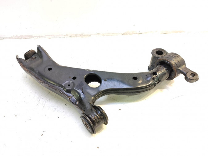 TRAPECIO INFERIOR DELANTERO IZQUIERDO MAZDA 3 2014