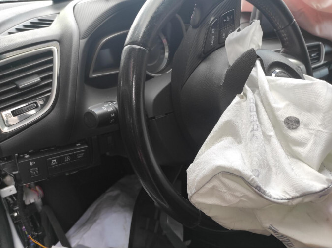 Volante MAZDA 3 2014