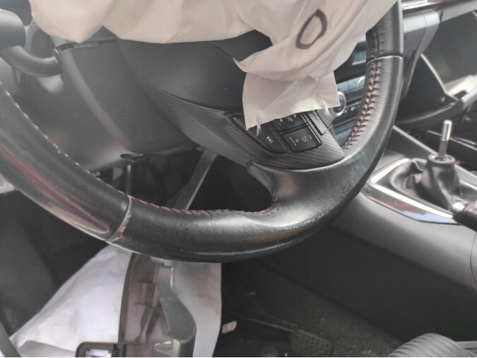 Volante MAZDA 3 2014