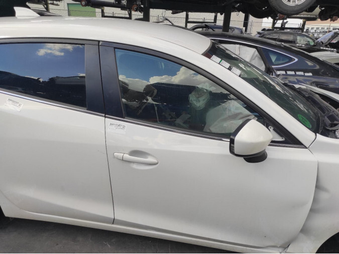 CERRADURA PUERTA DELANTERA DERECHA MAZDA 3 2014