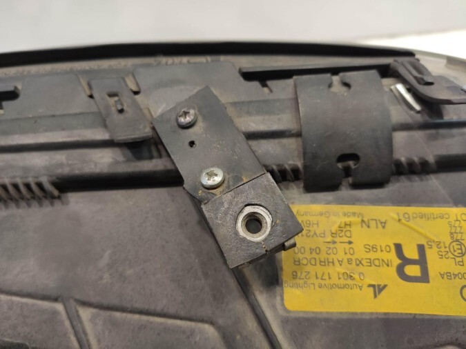 FARO DELANTERO DERECHO AUDI A8 2000