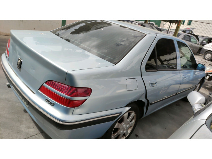 PUERTA TRASERA DERECHA PEUGEOT 406 2004