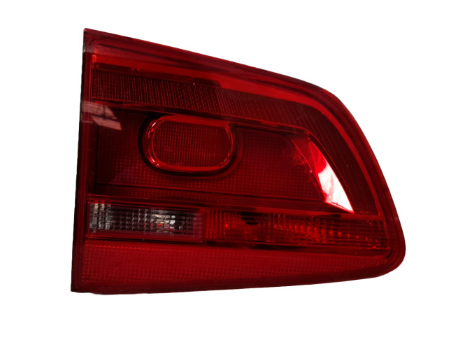PILOTO TRASERO IZQUIERDO INTERIOR VOLKSWAGEN TOURAN 2012
