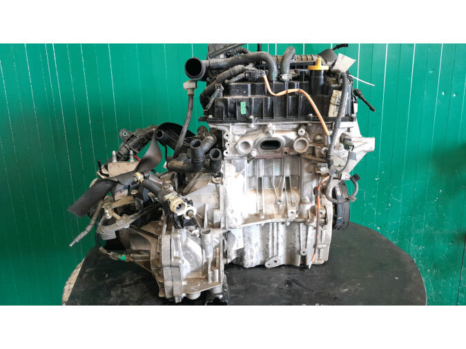 MOTOR CON ACCESORIOS Y CAJA DE CAMBIOS DACIA SANDERO