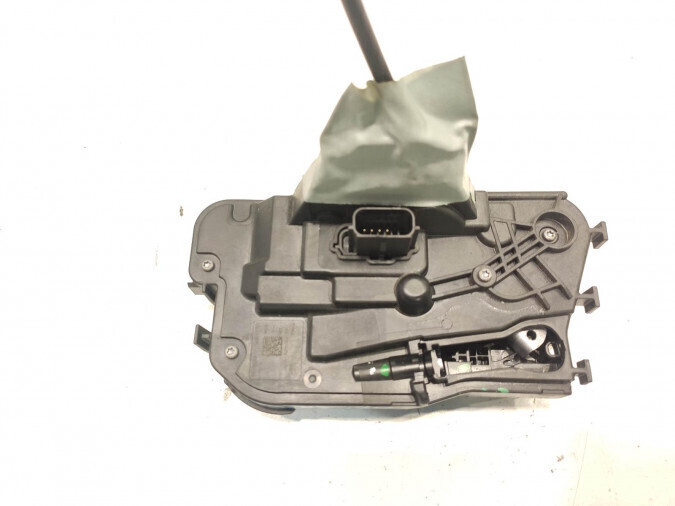 CERRADURA PUERTA TRASERA DERECHA FORD FOCUS 2020