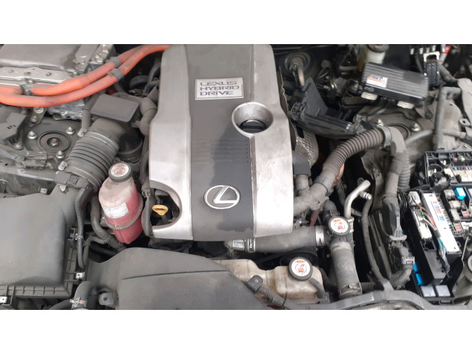 PILOTO TRASERO DERECHO INTERIOR LEXUS IS 300H 2018