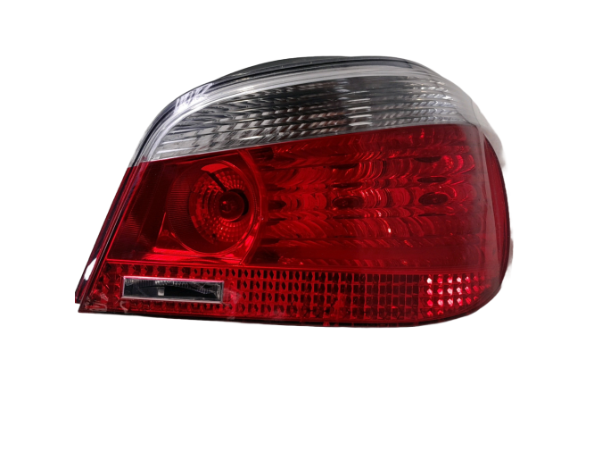 PILOTO TRASERO DERECHO BMW 530D 2006