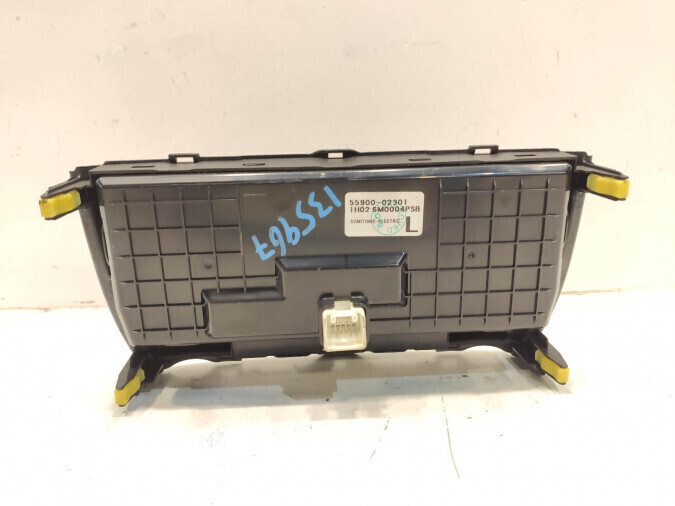 MANDO CALEFACCIÓN TOYOTA AURIS 2011