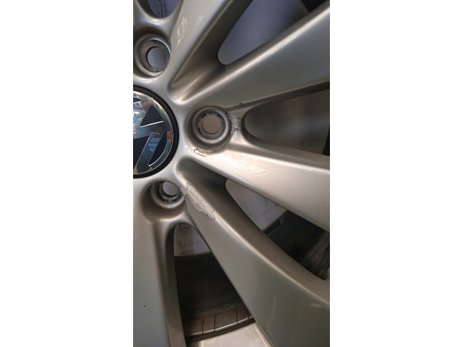 LLANTA VOLKSWAGEN PASSAT 2012
