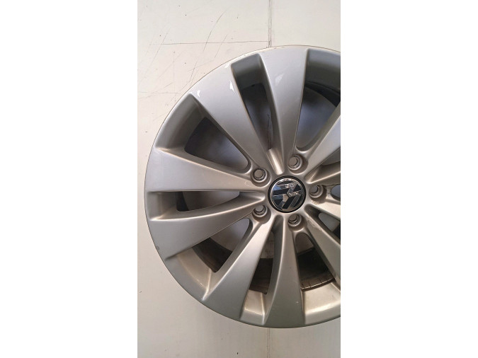 LLANTA VOLKSWAGEN PASSAT 2012