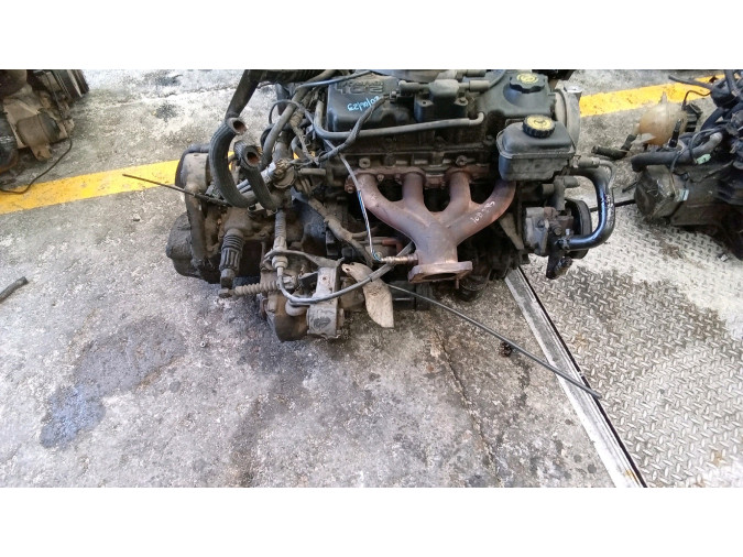 MOTOR CON ACCESORIOS Y CAJA DE CAMBIOS CHRYSLER VOYAGER 1998
