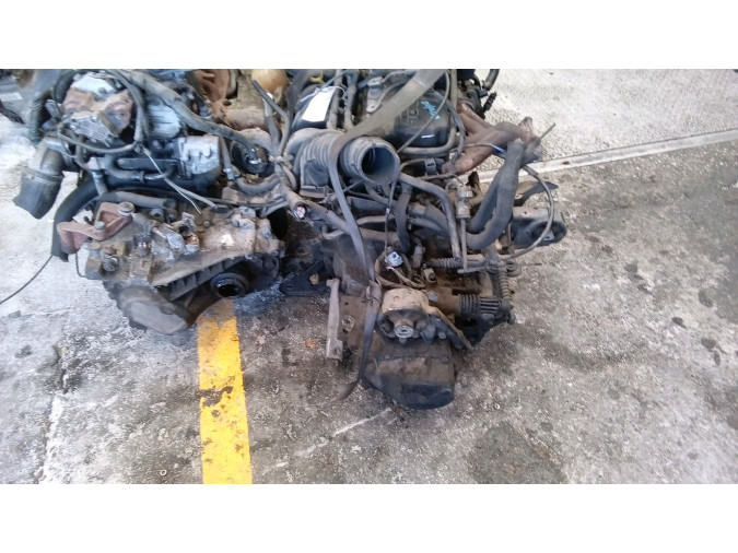 MOTOR CON ACCESORIOS Y CAJA DE CAMBIOS CHRYSLER VOYAGER 1998