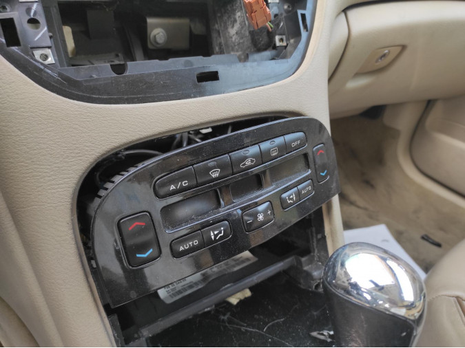 MANDO CALEFACCION PEUGEOT 607 2009