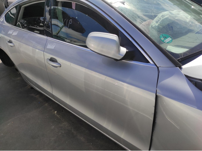 ELEVALUNAS DELANTERO DERECHO AUDI A5 2010