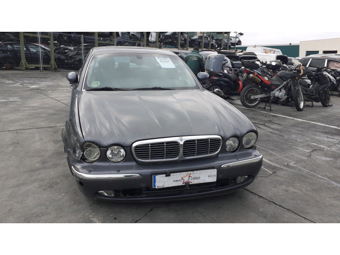 CAPOT JAGUAR XJ GRIS 2003
