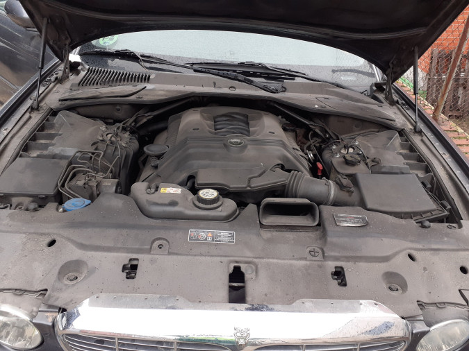 CAPOT JAGUAR XJ GRIS 2003