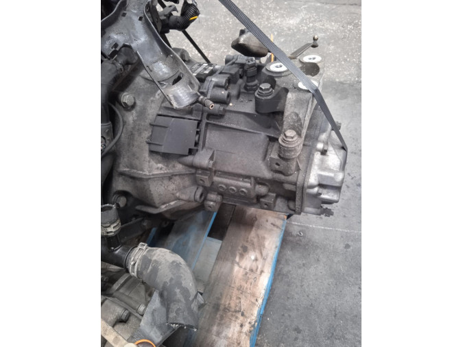 CAJA CAMBIOS SAAB 93 2003