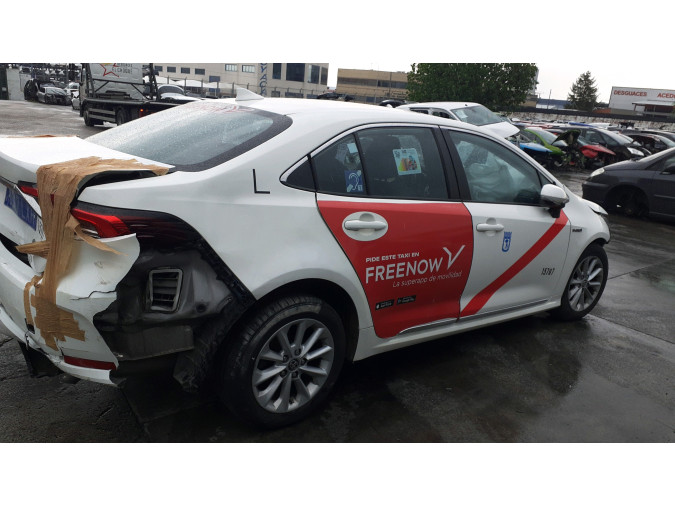 Consola central TOYOTA COROLLA CROSS 2022